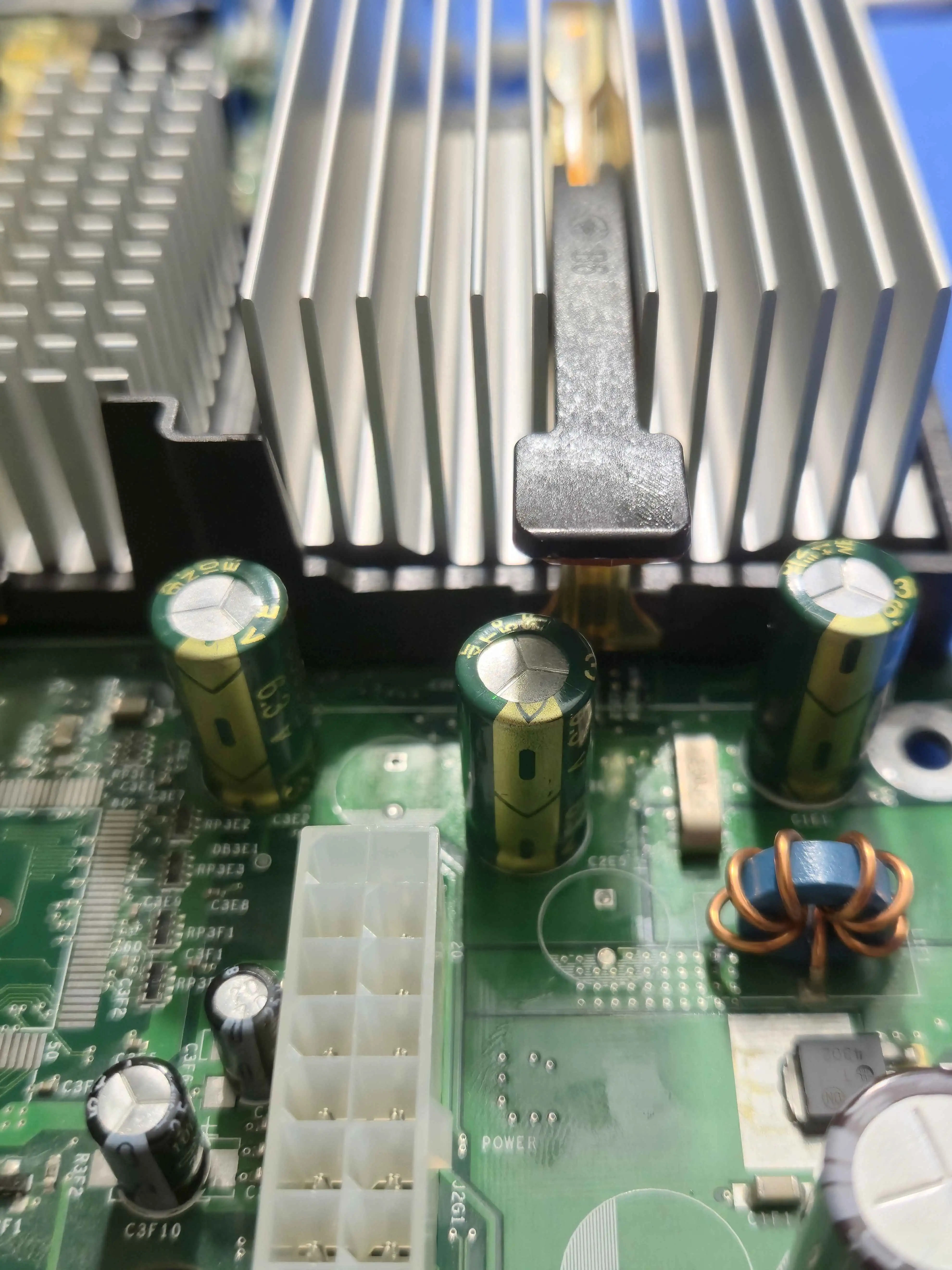 Original XBOX - CPU Capacitor Swap